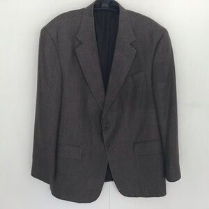 Silk and wool blend two button Versini sports coat Size 42 Short